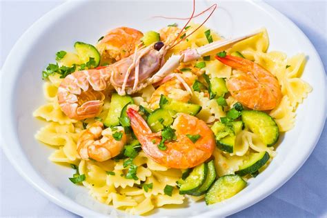 impiattamento pasta gamberetti