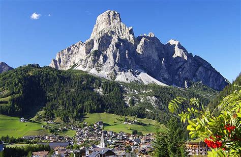 Panorama delle Dolomiti con Corvara in Badia