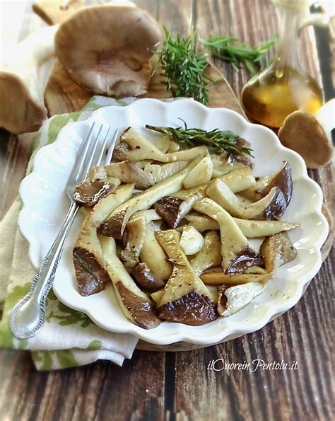 funghi cardoncelli saltati con piselli e cipolla