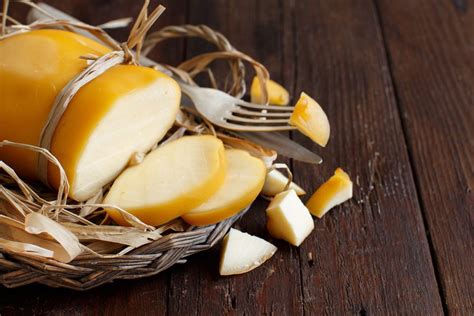 Scamorza tagliata a cubetti