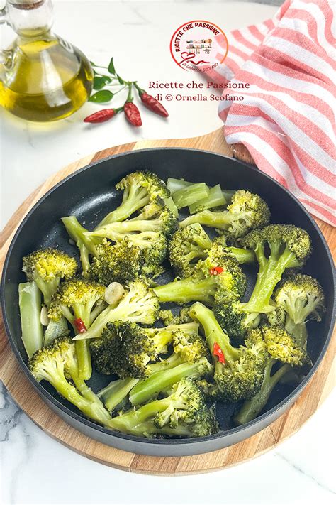 Broccoli e aglio in padella