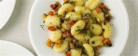 Gnocchi colorati con verdure