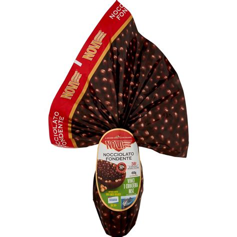 Uovo di Pasqua fondente con nocciole