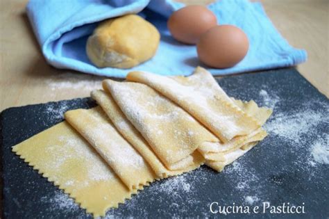 sfoglie di pasta fresca per lasagne
