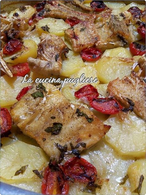Pirofila con baccalà alla pugliese in forno