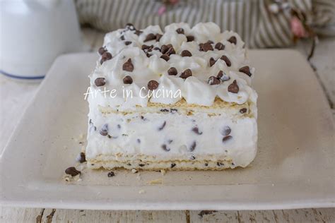 composizione torta stracciatella con wafer
