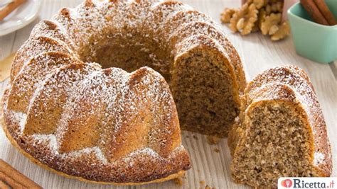 Noci tritate per la ricetta della ciambella