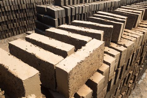 Esempio di architettura contemporanea in terra cruda