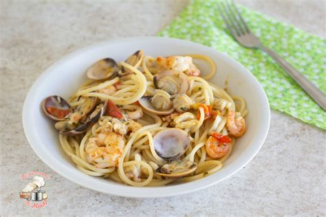Spaghetti con misto mare surgelato