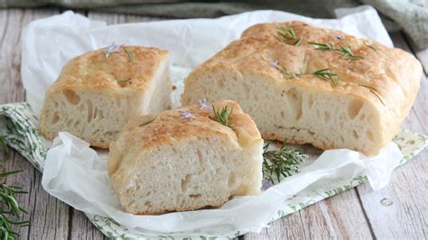 Preparazione impasto focaccia senza glutine