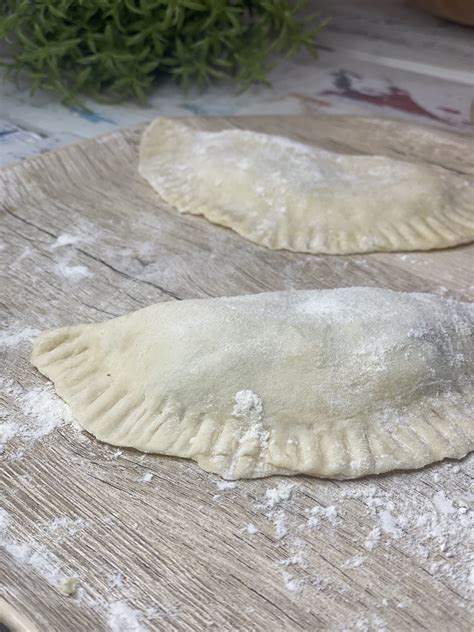 Ingredienti per la preparazione dei calzoni senza glutine