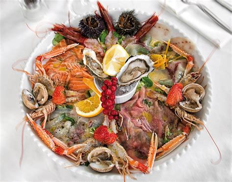 Pesce crudo in un ristorante di sushi