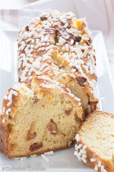 Plumcake con uvetta e mandorle