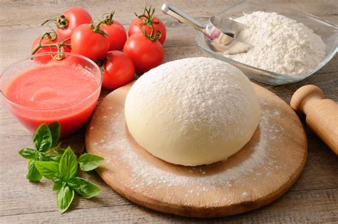 ingredienti per impasto pizza