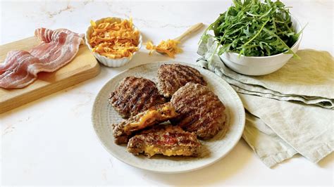 Ingredienti per hamburger ripieni