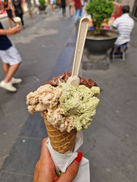Gelato artigianale italiano