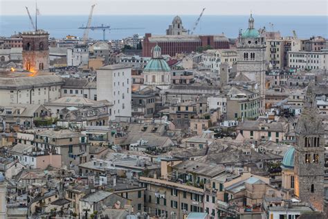 Vista panoramica dei vicoli di Genova