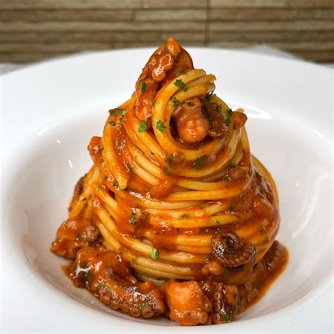 Spaghetti al ragù di polpo