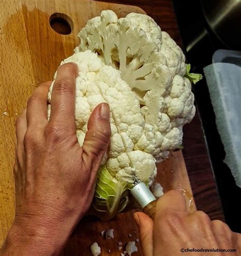 Taglio a fette del cavolfiore