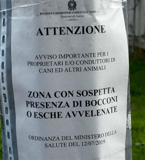 Cartello di avviso per esche avvelenate