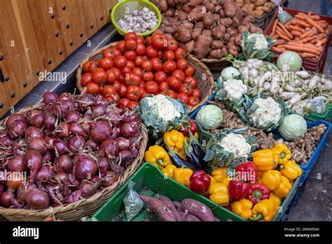 Raffigurazione di antiche cipolle in un mercato