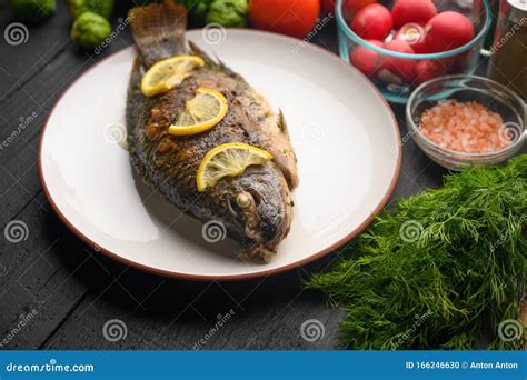 Pesce e verdure fresche