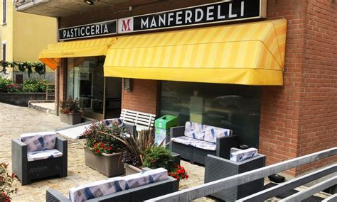 Esterno della Pasticceria Manferdelli a Sala Baganza