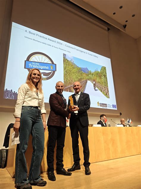 Mappa della Valle Orco con indicata Locana e la frazione Porcili