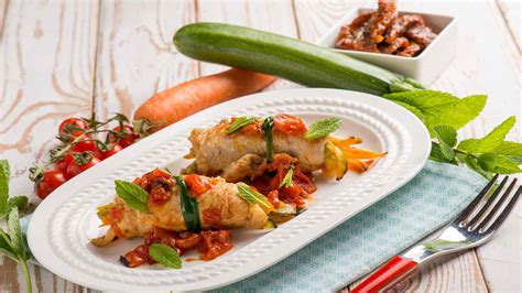 Involtini di tacchino con zucchine e carote