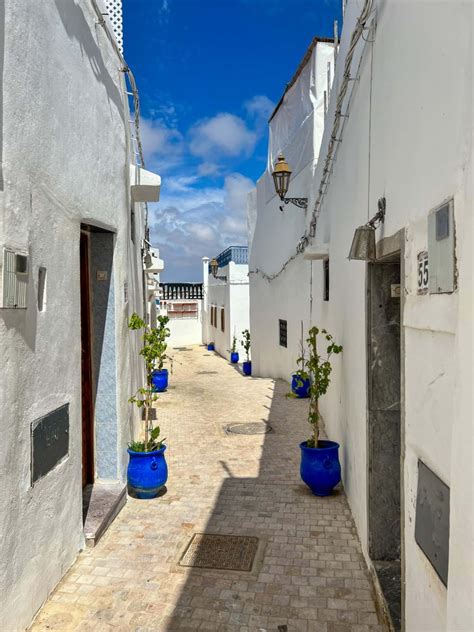 Vicoli stretti di una medina marocchina