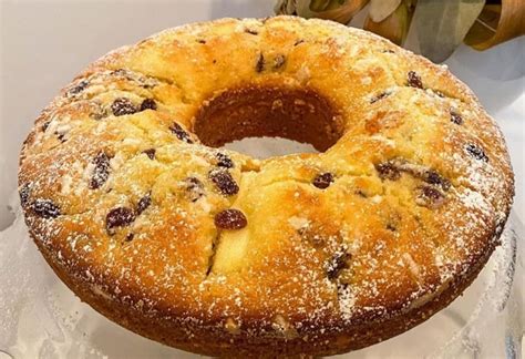 Ciambella con uvetta