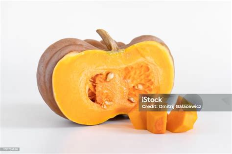 Zucca matura tagliata a fette
