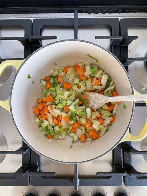 Soffritto di verdure per la zuppa