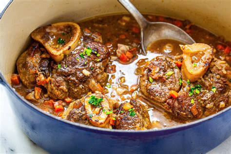 Tegame con Osso Buco in cottura nel forno