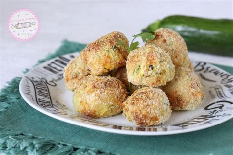 Polpette di zucchine e patate in friggitrice ad aria