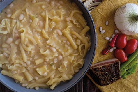 Piatto di pasta e fagioli preparato con fagioli bianchi di Controne