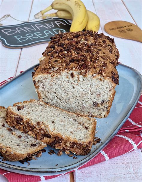 fetta di banana bread su un piatto