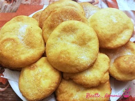 Polenta avanzata trasformata in frittelle