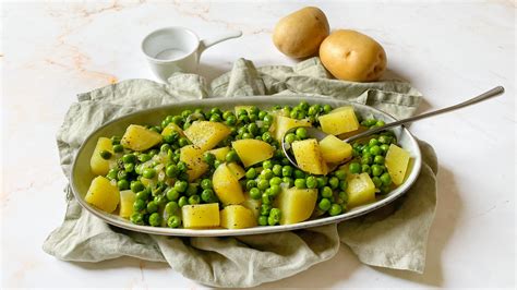 Ingredienti per sformatini di patate e piselli