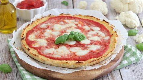 Ingredienti per la base di pizza di cavolfiore