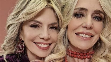 Benedicta e Brigitta Boccoli in posa