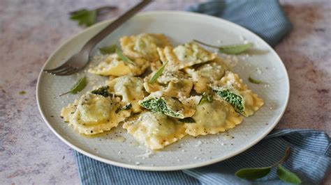 Ravioli ricotta e spinaci