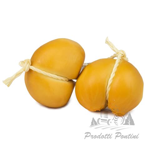 Scamorza affumicata appesa