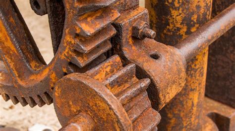 tubo in ghisa con ruggine