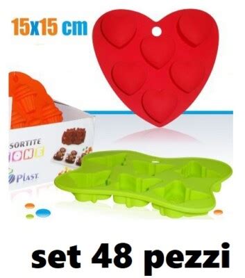 Set di teglie in silicone di varie forme