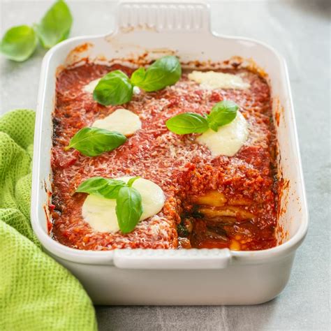 Teglia di parmigiana di melanzane cotta