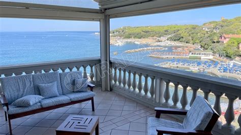 panoramica di Castiglioncello con vista sul mare