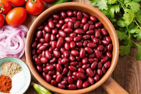 Una ciotola di Tong Sui con fagioli rossi e altri ingredienti