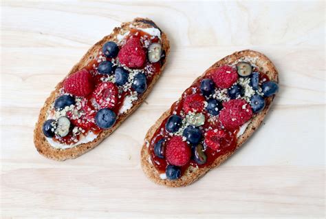 frutta fresca e marmellata