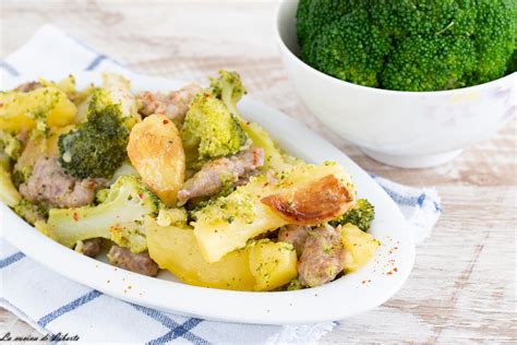 Broccoli e salsiccia cotti in padella
